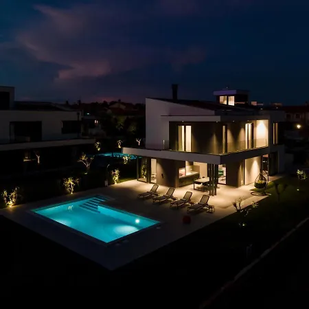 Arestea Vila *
